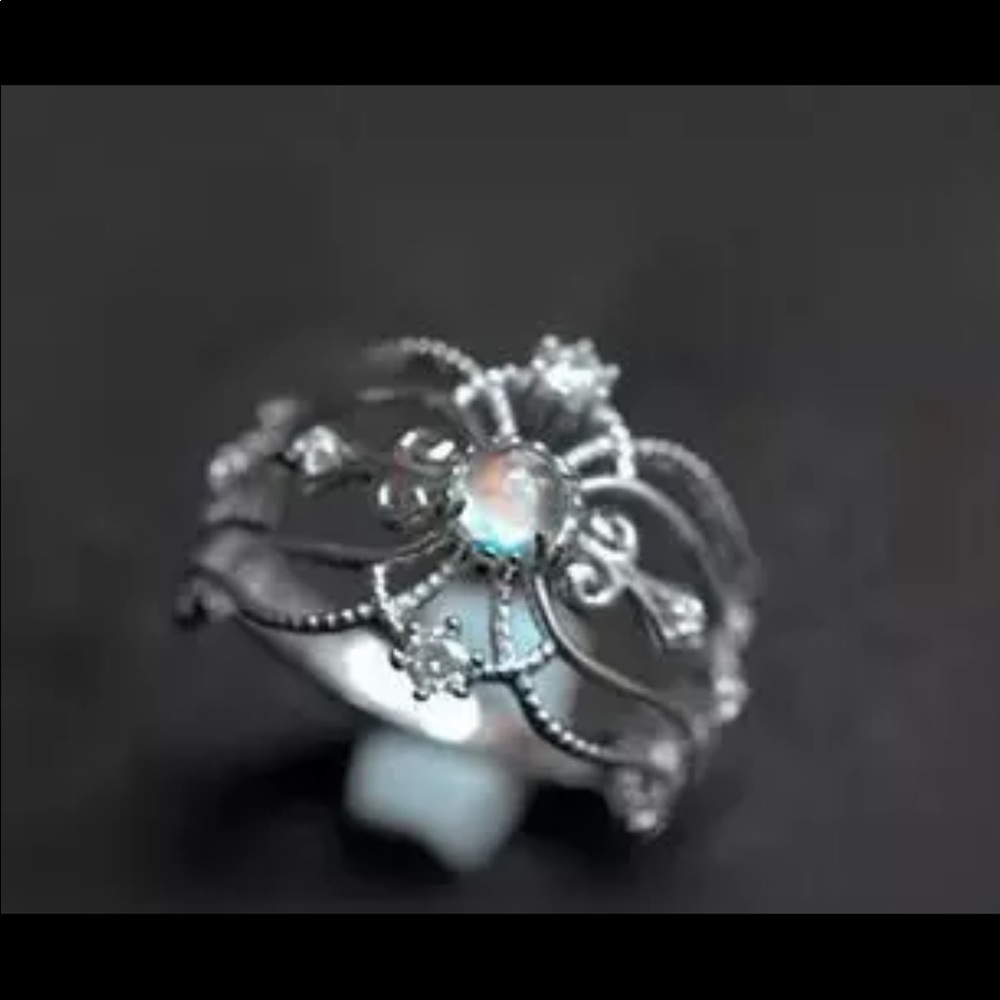 New 925 Silver Moonstone Crown Snow Queen Ring - Picture 2 of 3
